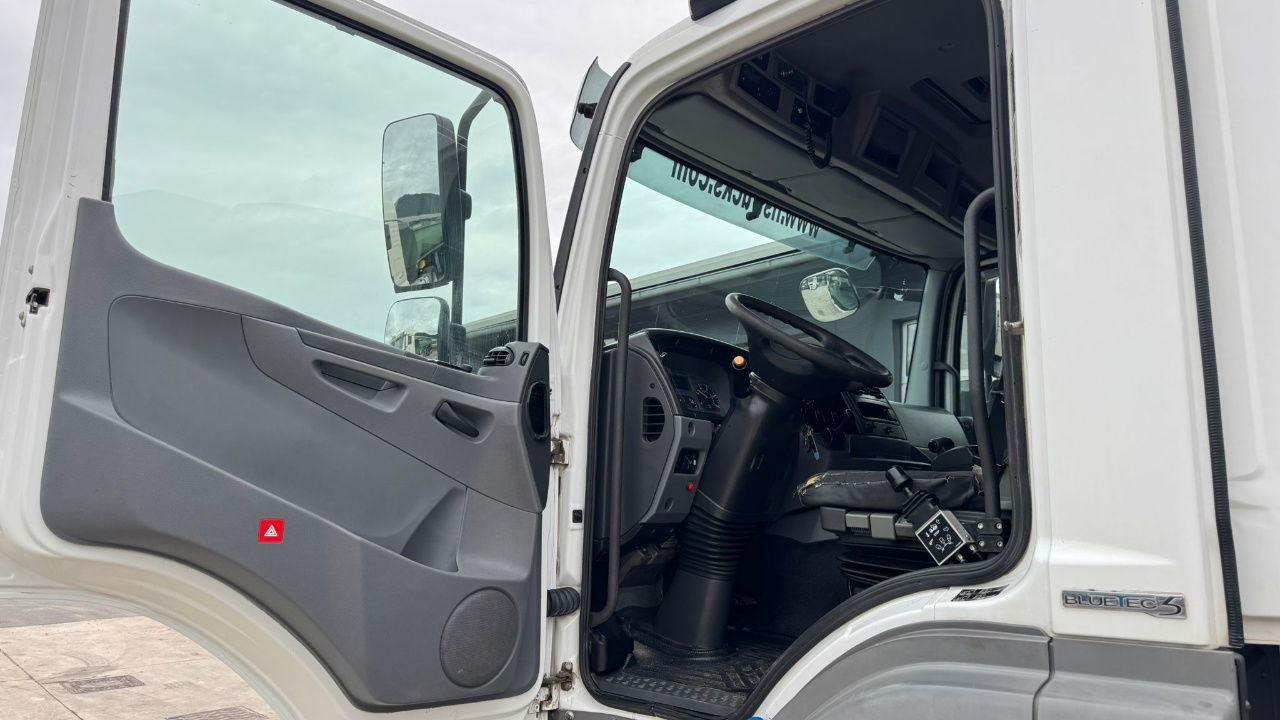 Tracteur routier Mercedes-Benz Axor 1836 4x2 tipper hydraulics: photos 16