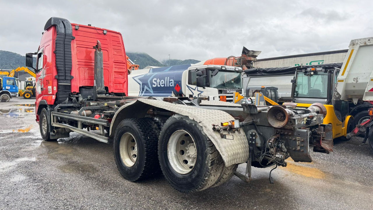 Volvo FH 12 460 6x2 Meiller abroll tipper - motor brake - lifting axle - Camion porte-conteneur/ Caisse mobile: photos 4 Volvo FH 12 460 6x2 Meiller abroll tipper - motor brake - lifting axle - Camion porte-conteneur/ Caisse mobile: photos 4
