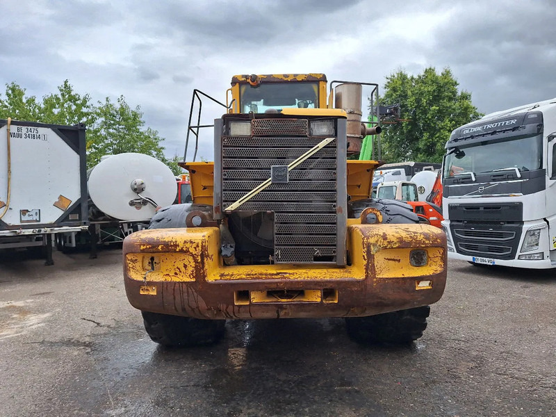Volvo L220D - Chargeuse sur pneus: photos 5 Volvo L220D - Chargeuse sur pneus: photos 5