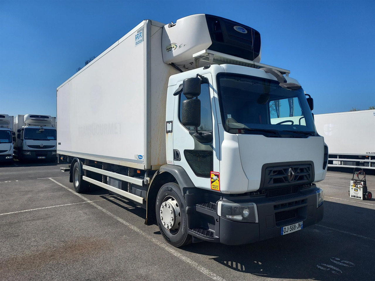 RENAULT D Wide - Camion frigorifique: photos 2 RENAULT D Wide - Camion frigorifique: photos 2