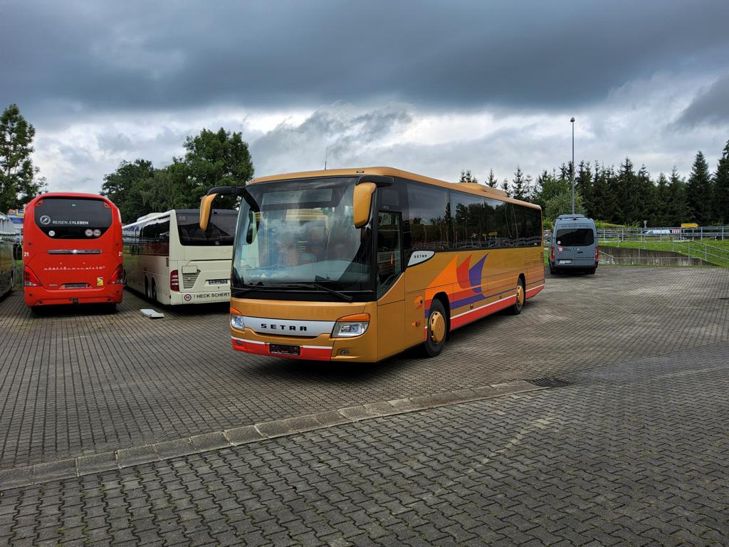 Setra S 415 UL/GT 53+2+1 / ZF / 354 PS - Bus interurbain: photos 2 Setra S 415 UL/GT 53+2+1 / ZF / 354 PS - Bus interurbain: photos 2