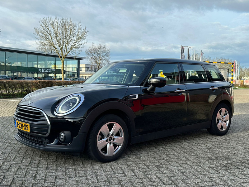 MINI Clubman One APK 24-03-2027 Apple Carplay - Voiture: photos 2 MINI Clubman One APK 24-03-2027 Apple Carplay - Voiture: photos 2