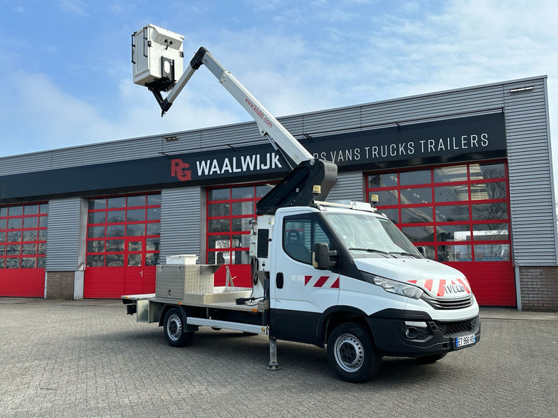 Iveco Daily 35S12 werkhoogte 12 meter APK 17-01-2026 - Véhicule utilitaire: photos 2 Iveco Daily 35S12 werkhoogte 12 meter APK 17-01-2026 - Véhicule utilitaire: photos 2