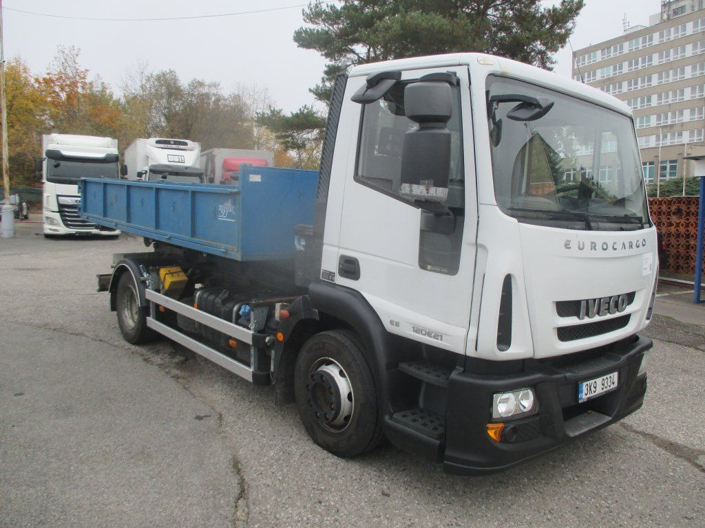 Iveco 120E Iveco 120E - Camion ampliroll: photos 3 Iveco 120E Iveco 120E - Camion ampliroll: photos 3
