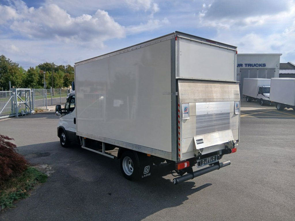 Iveco 35C16 Daily 3,0l - Fourgon grand volume: photos 5 Iveco 35C16 Daily 3,0l - Fourgon grand volume: photos 5