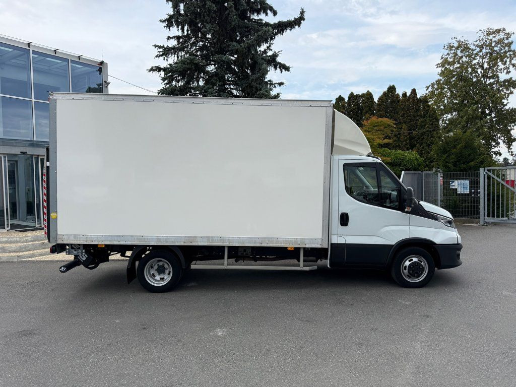 Iveco 35C16 Daily - Fourgon grand volume: photos 3 Iveco 35C16 Daily - Fourgon grand volume: photos 3