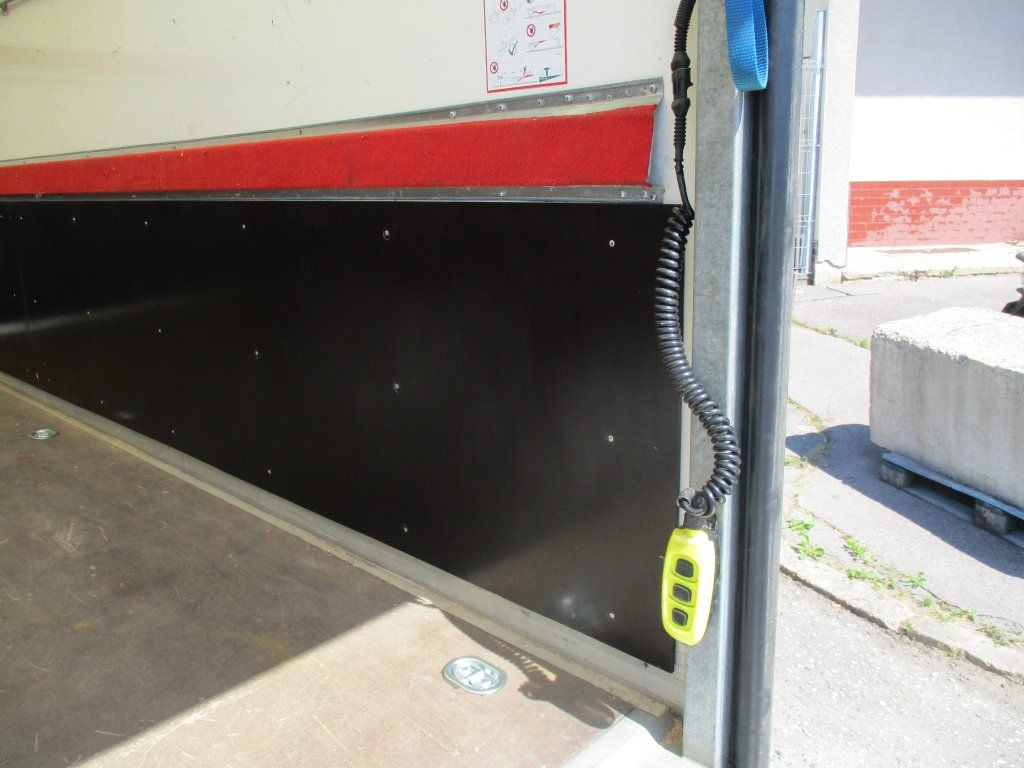 Fourgon grand volume Iveco Daily 35C16 3.0: photos 10