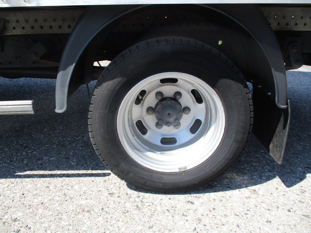 Fourgon grand volume Iveco Daily 35C16 3.0: photos 14