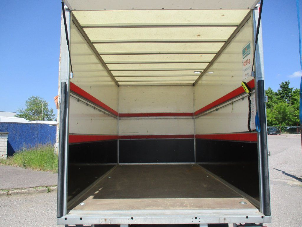 Fourgon grand volume Iveco Daily 35C16 3.0: photos 9