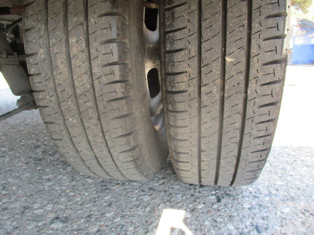 Fourgon grand volume Iveco Daily 35C16 3.0: photos 15