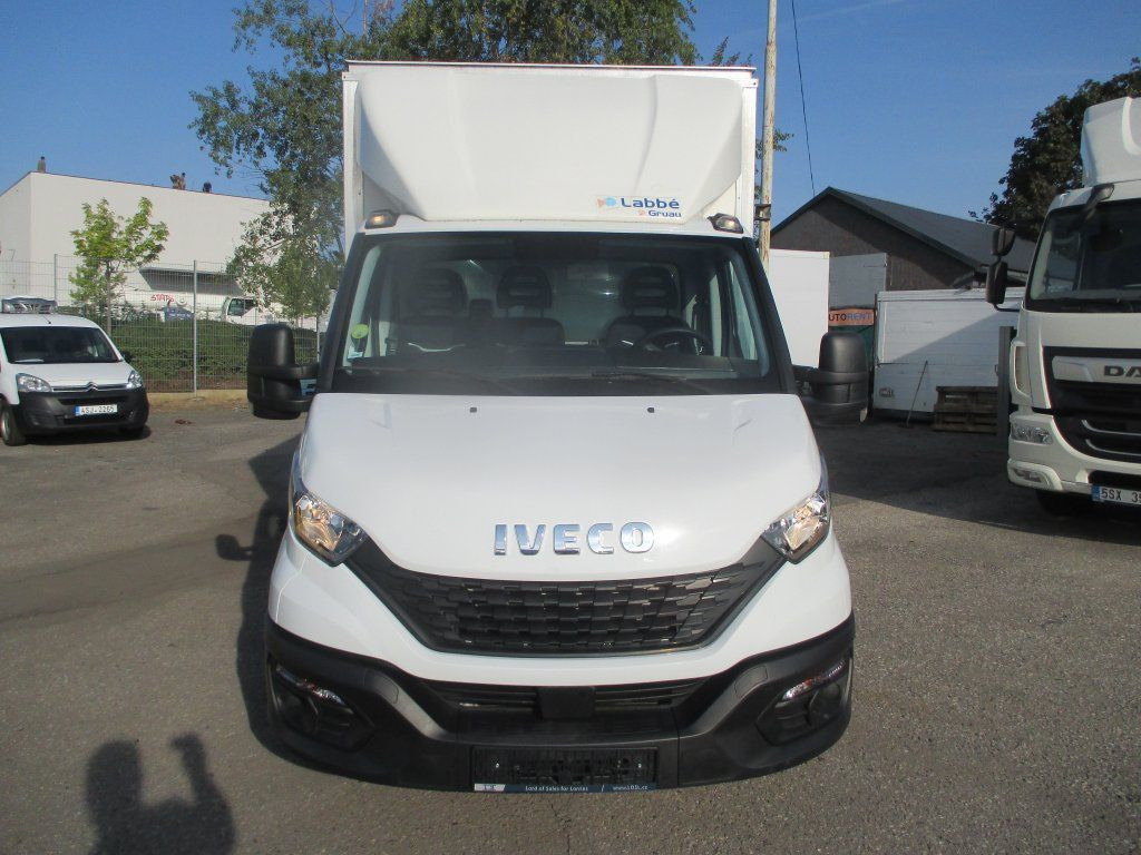 Iveco Daily 35C16 - Fourgon grand volume: photos 2 Iveco Daily 35C16 - Fourgon grand volume: photos 2