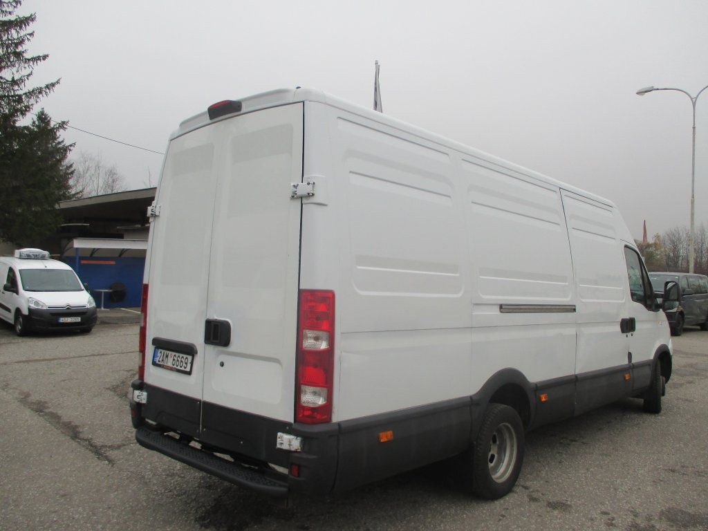 Iveco Daily 50C15 Carrier 350 - Utilitaire frigorifique: photos 5 Iveco Daily 50C15 Carrier 350 - Utilitaire frigorifique: photos 5