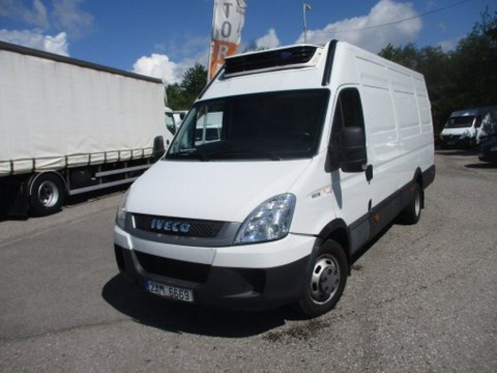 Iveco Daily 50C15 Carrier 350 - Utilitaire frigorifique: photos 2 Iveco Daily 50C15 Carrier 350 - Utilitaire frigorifique: photos 2