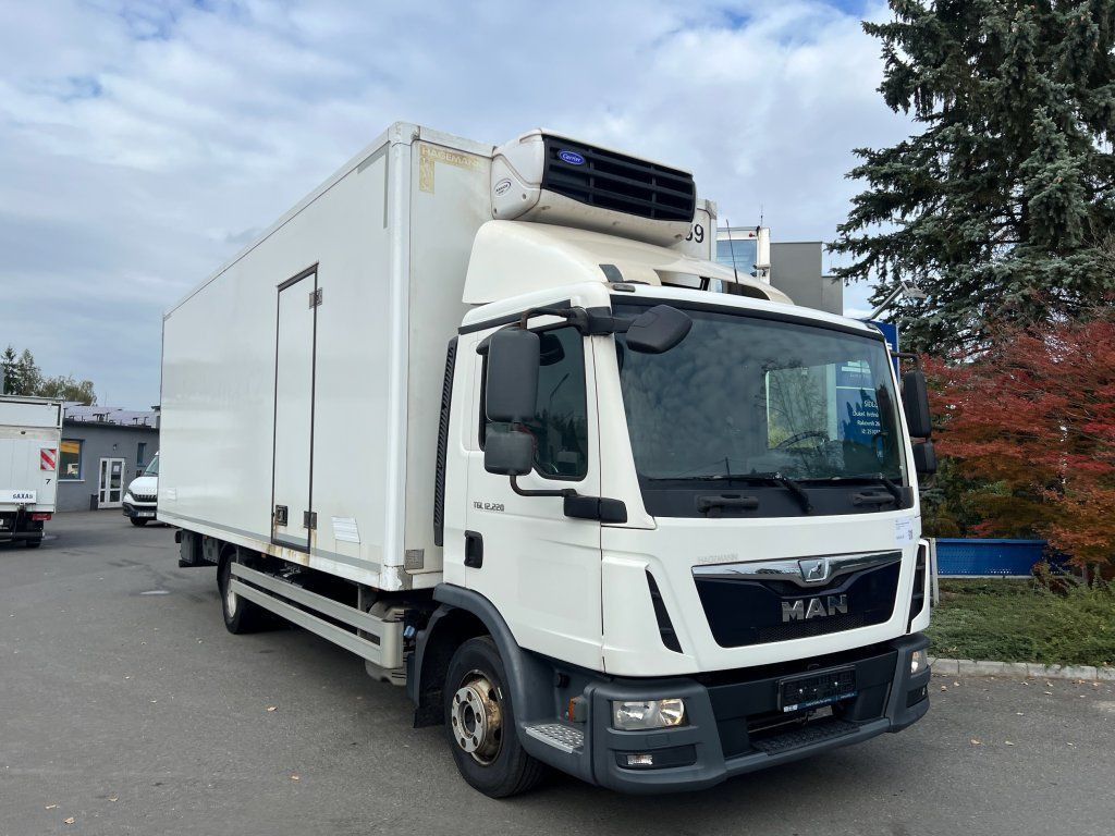 MAN TGL12.220 EURO 6 Carrier Xarios 600 - Camion frigorifique: photos 2 MAN TGL12.220 EURO 6 Carrier Xarios 600 - Camion frigorifique: photos 2