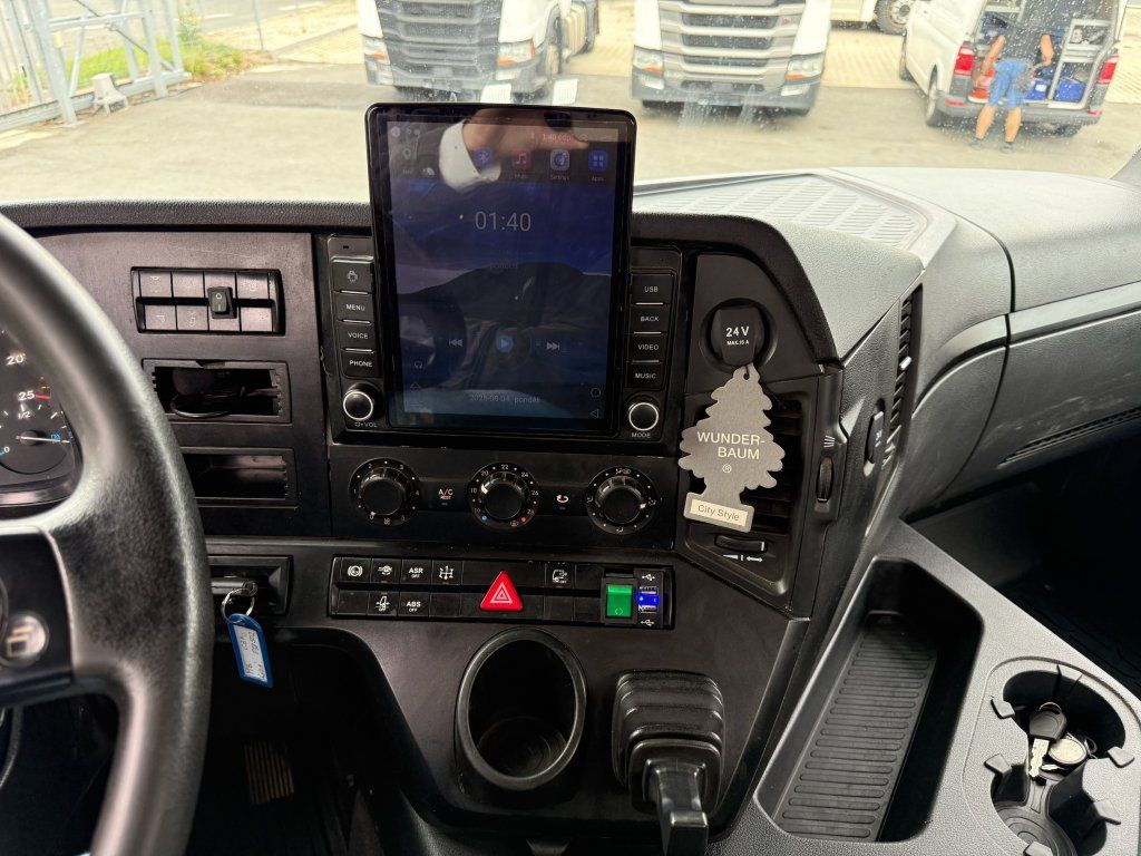 Camion benne Mercedes-Benz 3243 Arocs 8x4 S3 Euro 6: photos 19 Camion benne Mercedes-Benz 3243 Arocs 8x4 S3 Euro 6: photos 19