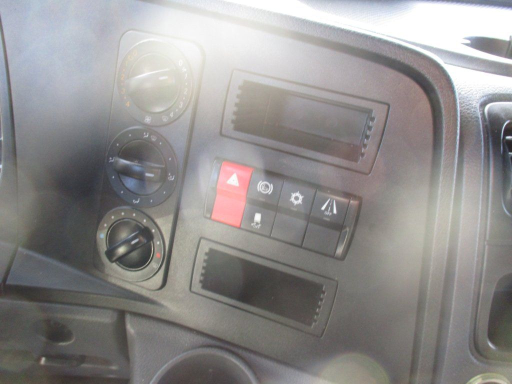 Fourgon grand volume Mercedes-Benz Atego 210, Liege: photos 15