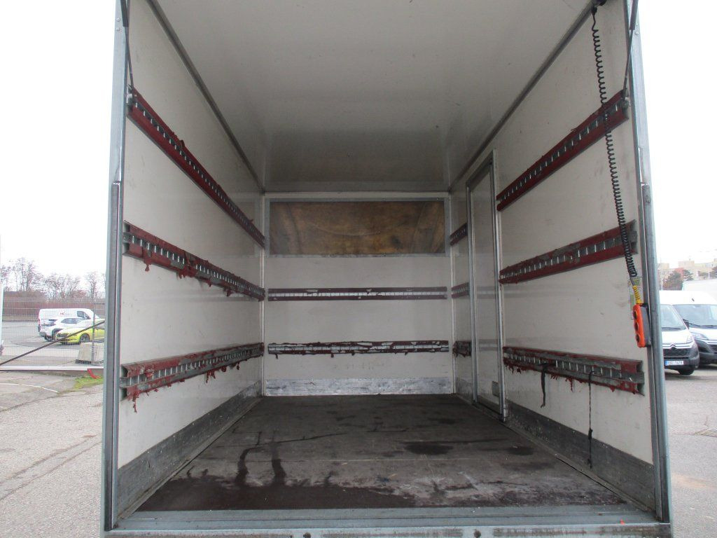 Fourgon utilitaire Mercedes-Benz Sprinter 514 CDi: photos 10 Fourgon utilitaire Mercedes-Benz Sprinter 514 CDi: photos 10