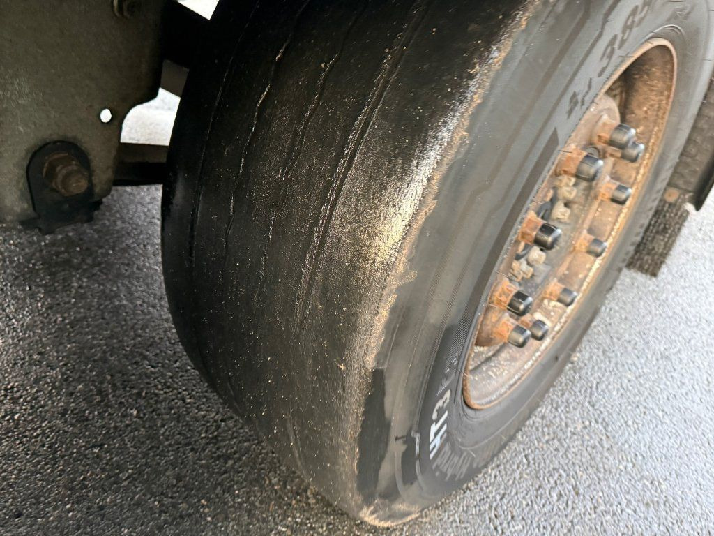 Semi-remorque fourgon Schmitz Cargobull Carrier Vector 1950 Bi-temp: photos 12 Semi-remorque fourgon Schmitz Cargobull Carrier Vector 1950 Bi-temp: photos 12