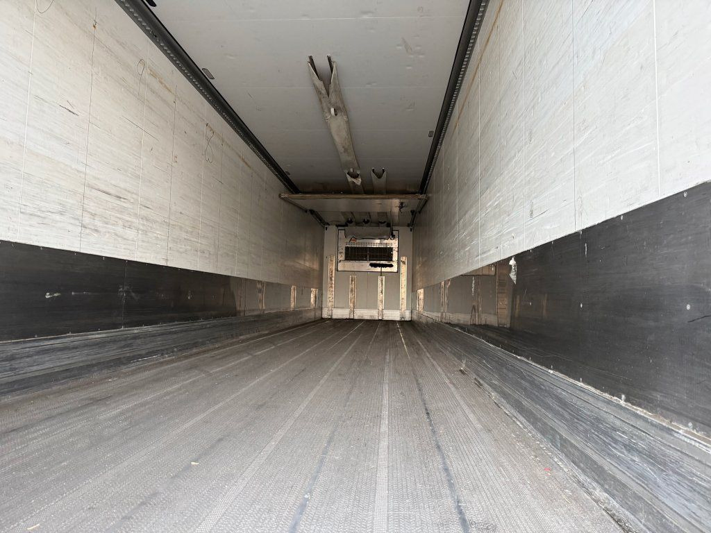 Semi-remorque fourgon Schmitz Cargobull Carrier Vector 1950 Bi-temp: photos 13 Semi-remorque fourgon Schmitz Cargobull Carrier Vector 1950 Bi-temp: photos 13