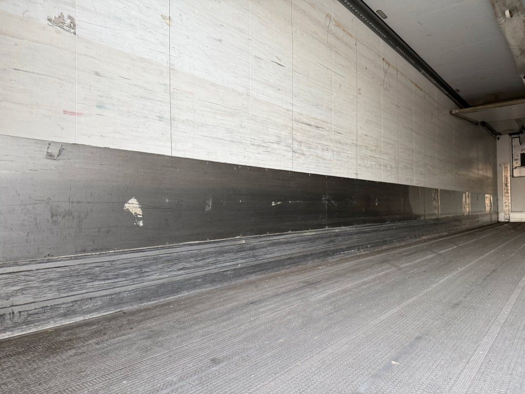 Semi-remorque fourgon Schmitz Cargobull Carrier Vector 1950 Bi-temp: photos 17 Semi-remorque fourgon Schmitz Cargobull Carrier Vector 1950 Bi-temp: photos 17