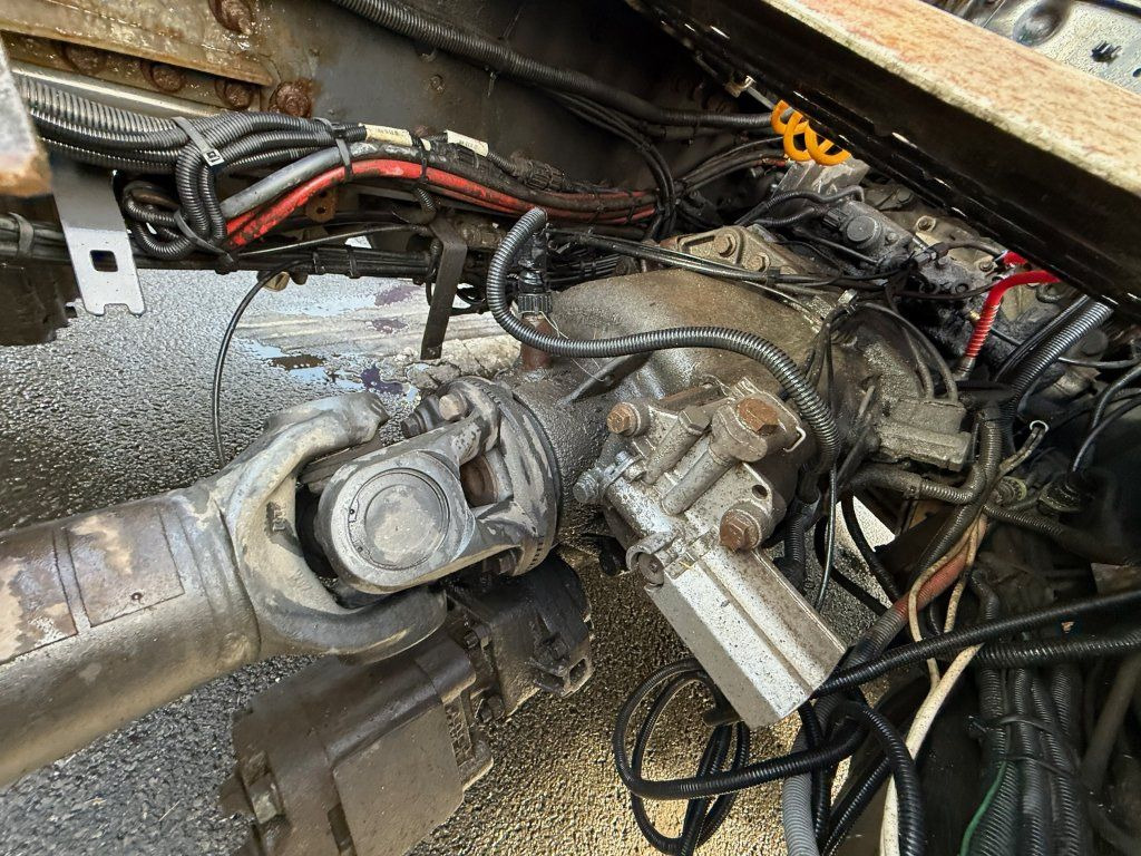 Volvo FM12.460 6x2 EURO 3 en leasing occasion Volvo FM12.460 6x2 EURO 3: photos 12