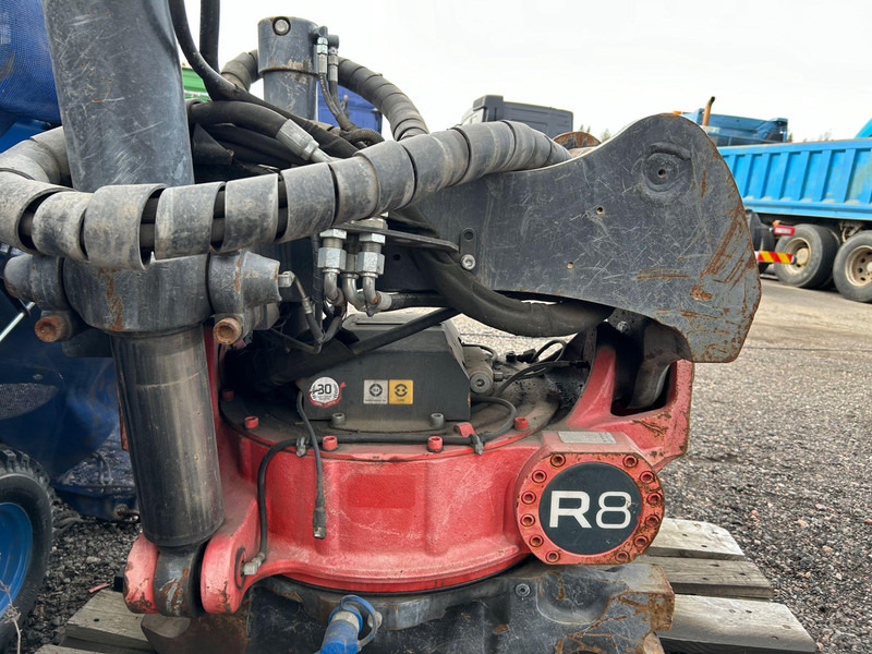 Accessoire pour Engins de chantier ROTOTILT R8