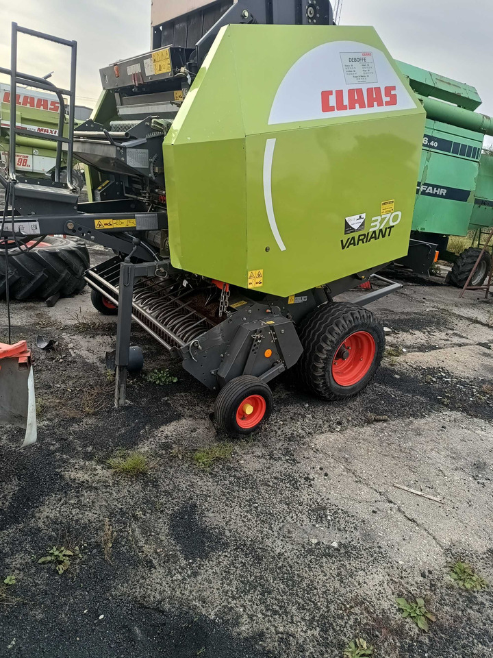 Claas Variant 370 - Presse à balles rondes: photos 1 Claas Variant 370 - Presse à balles rondes: photos 1