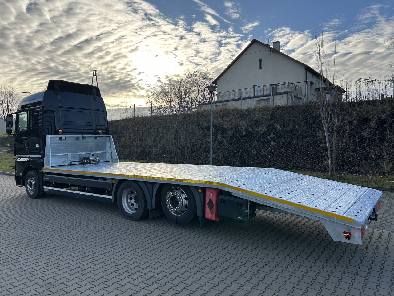 MAN TGX 26.460 / NEW GALVANIZED TOW TRUCK 2025 / WINCH - Camion porte-voitures: photos 4 MAN TGX 26.460 / NEW GALVANIZED TOW TRUCK 2025 / WINCH - Camion porte-voitures: photos 4