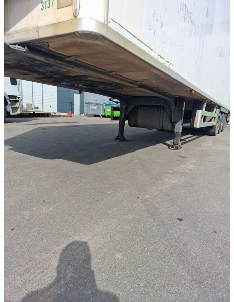Chereau Thermo King SLX 200 - 2m50 high - Semi-remorque frigorifique: photos 4 Chereau Thermo King SLX 200 - 2m50 high - Semi-remorque frigorifique: photos 4