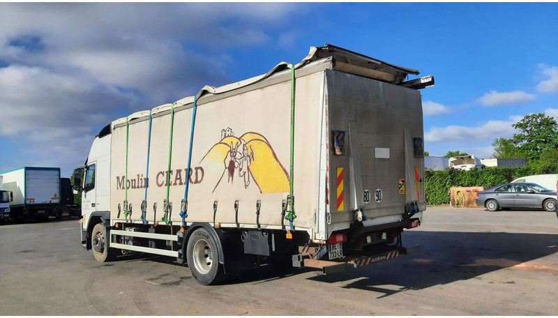 Camion à rideaux coulissants Volvo FM 370: photos 9