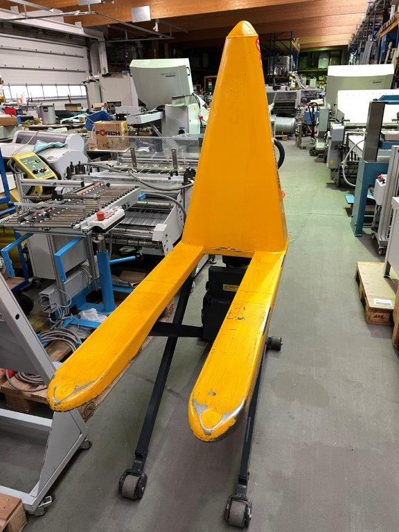 5 (five) scissor pallet truck with electric drive and quick lift pump Jungheinrich model TMX-E 10 - Transpalette: photos 3 5 (five) scissor pallet truck with electric drive and quick lift pump Jungheinrich model TMX-E 10 - Transpalette: photos 3