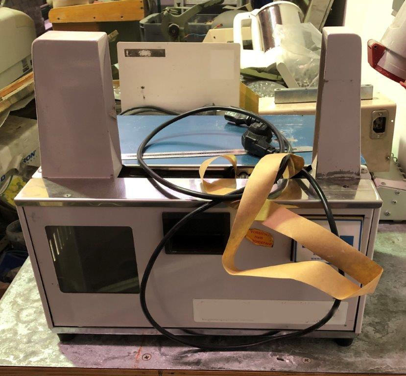 Automatic table banding machine COM 24-30 - Machine d'emballage et de conditionnement: photos 1 Automatic table banding machine COM 24-30 - Machine d'emballage et de conditionnement: photos 1