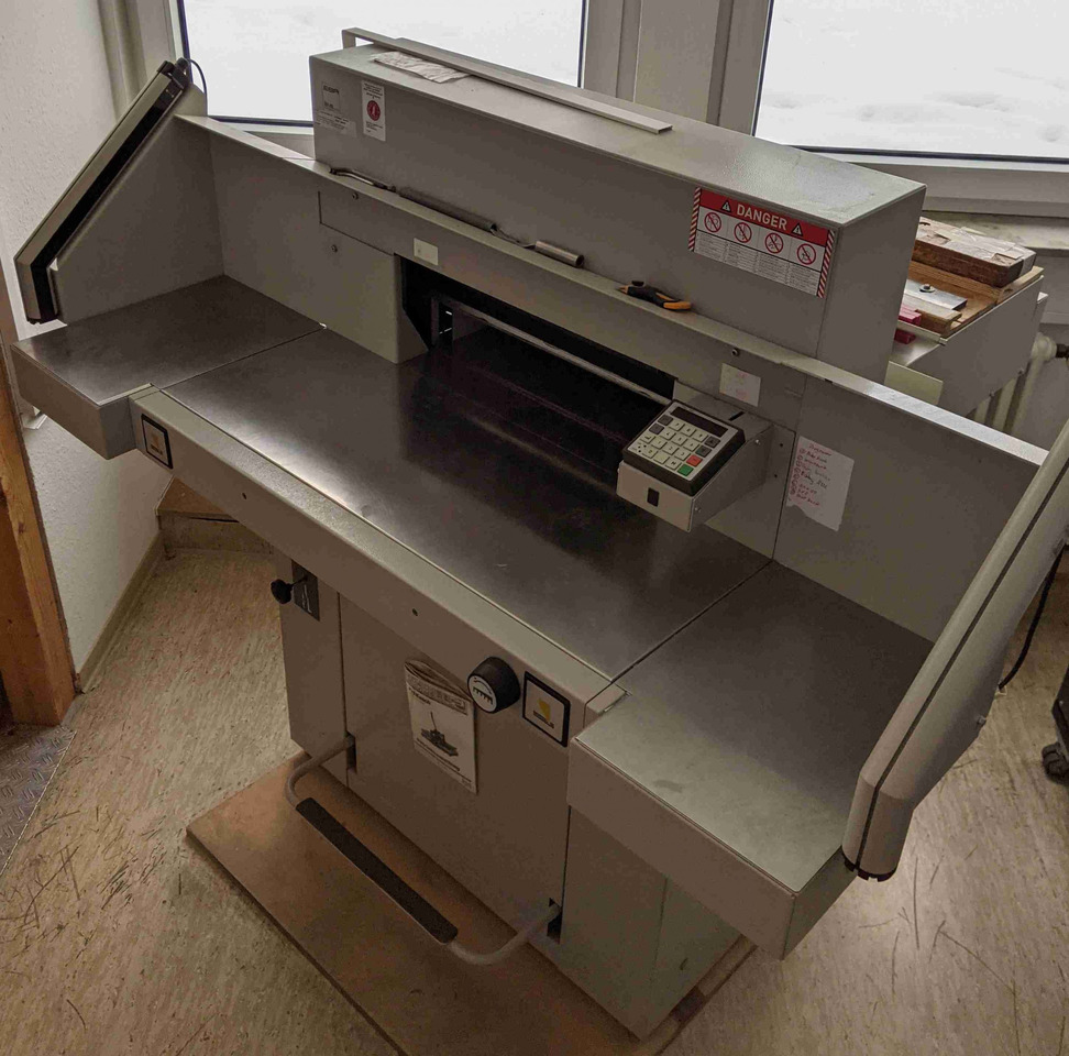 Professional stack cutter EBA 551-06 with 2 knives - Machine d'impression: photos 1 Professional stack cutter EBA 551-06 with 2 knives - Machine d'impression: photos 1