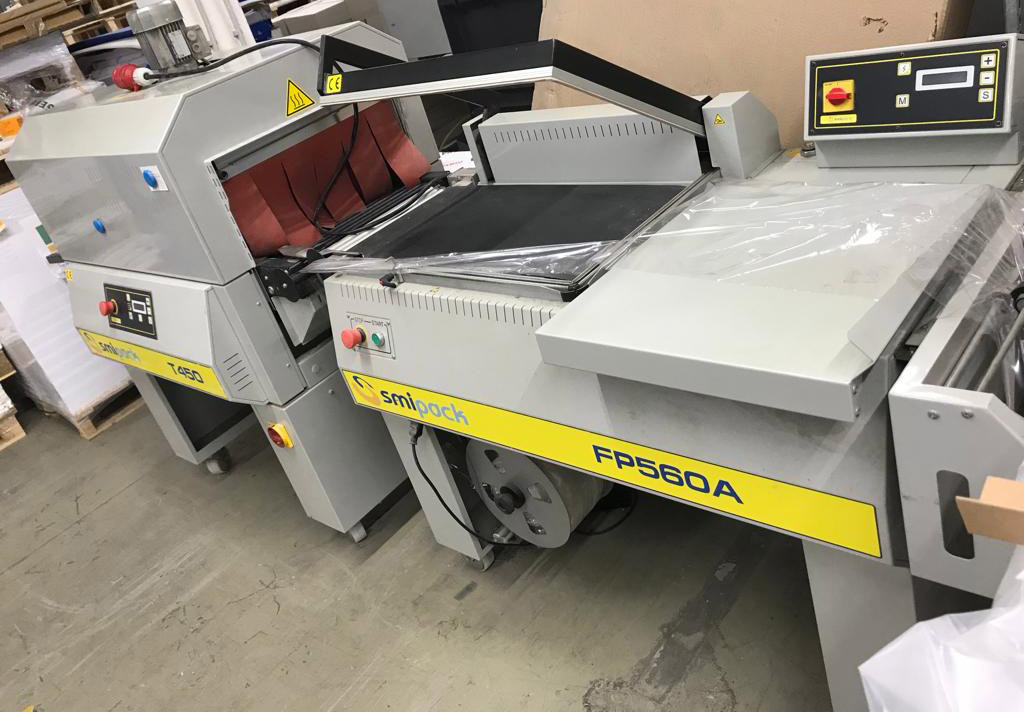 Smipack FP 560 A semi-automatic angle welder with Smipack T 450 single-chamber shrink tunnel - Machine d'emballage et de conditionnement: photos 1 Smipack FP 560 A semi-automatic angle welder with Smipack T 450 single-chamber shrink tunnel - Machine d'emballage et de conditionnement: photos 1