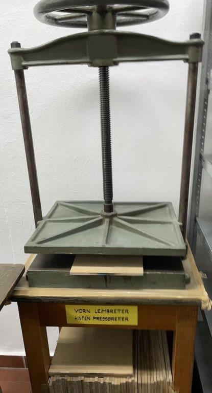 Heavy stick press 45x35x70 cm - Machine d'impression: photos 1 Heavy stick press 45x35x70 cm - Machine d'impression: photos 1