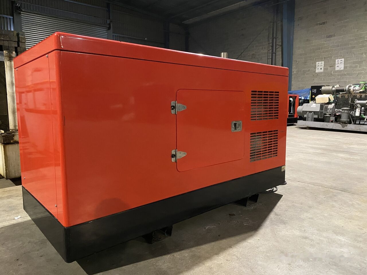 Genelec 45 kVa diesel - Groupe électrogène: photos 2 Genelec 45 kVa diesel - Groupe électrogène: photos 2
