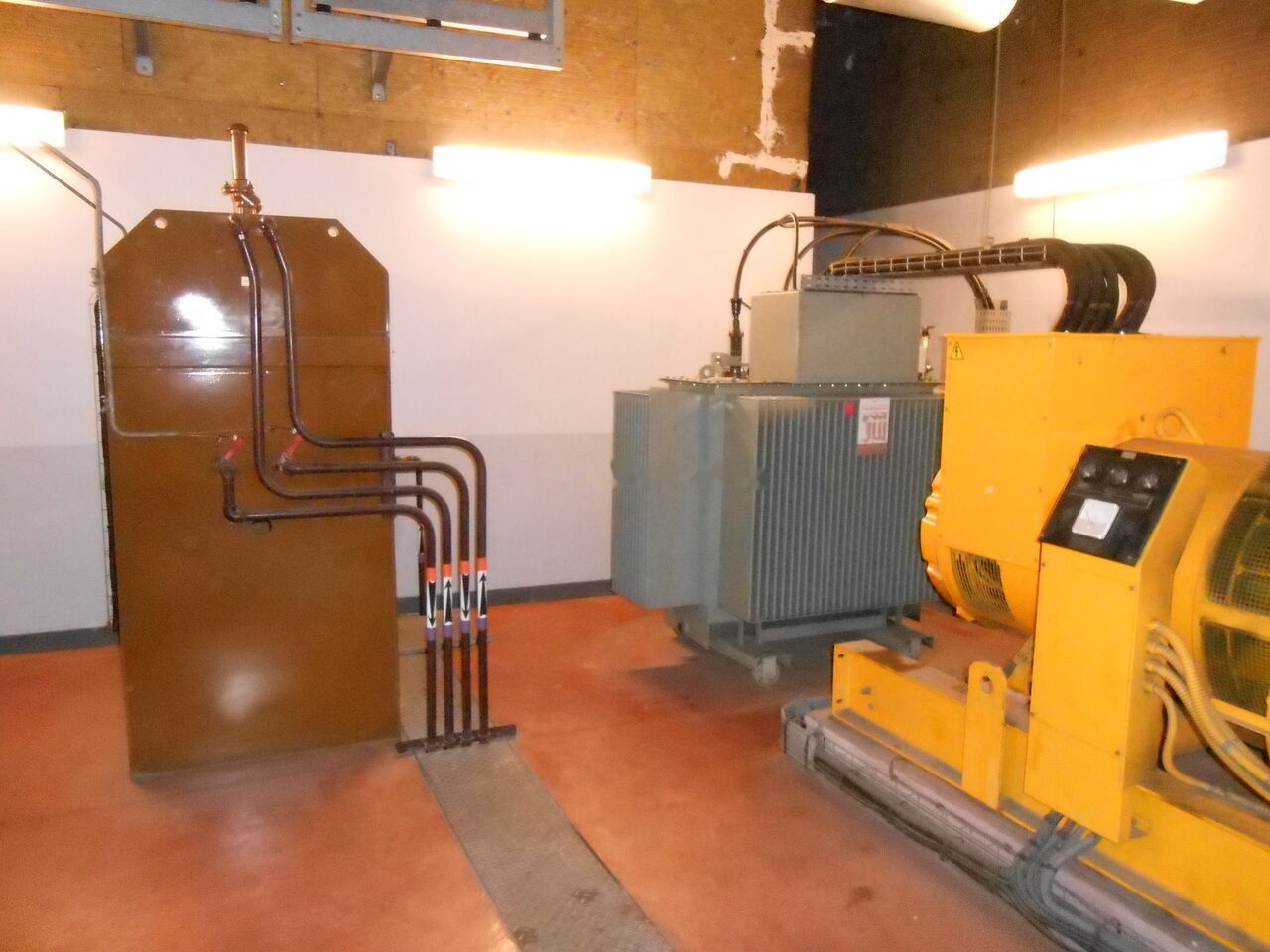 SDMO Cummins 1000 kVa KTA50-G1 - Groupe électrogène: photos 2 SDMO Cummins 1000 kVa KTA50-G1 - Groupe électrogène: photos 2