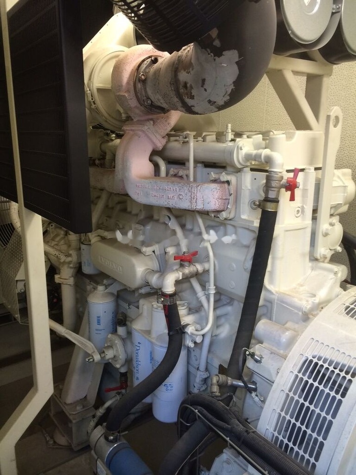 Volvo 500 kVa TAD1631 - Groupe électrogène: photos 4 Volvo 500 kVa TAD1631 - Groupe électrogène: photos 4