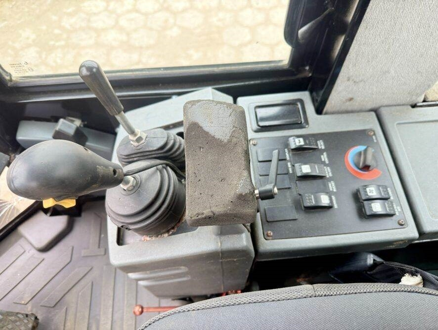 Chargeuse sur pneus CAT 914G: photos 17