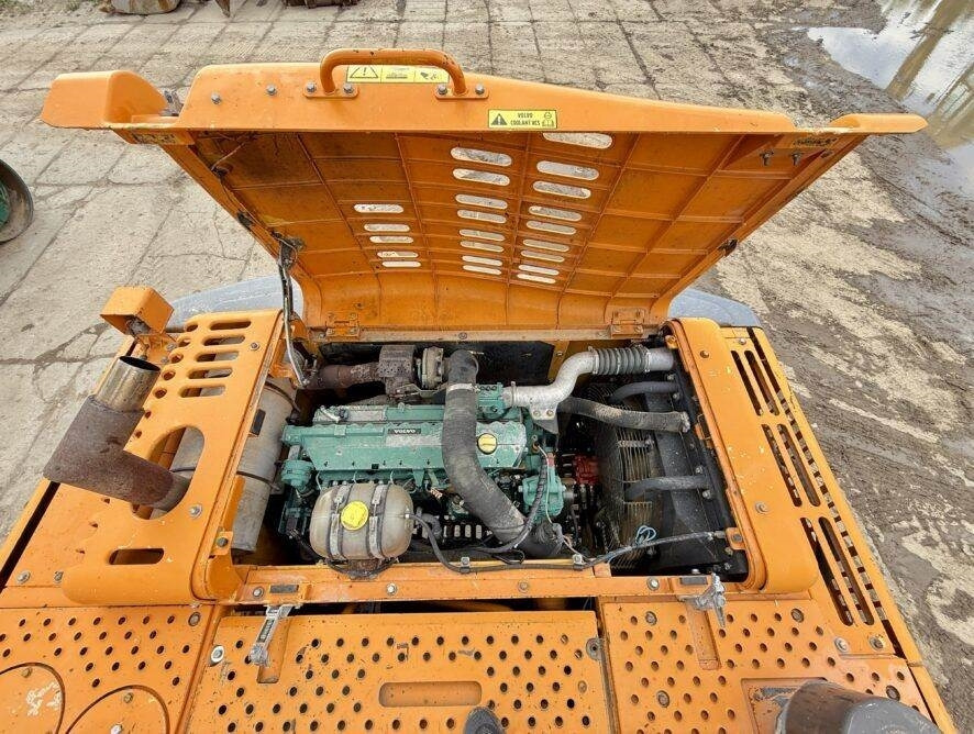 Volvo EC290CL - Pelle sur chenille: photos 3 Volvo EC290CL - Pelle sur chenille: photos 3