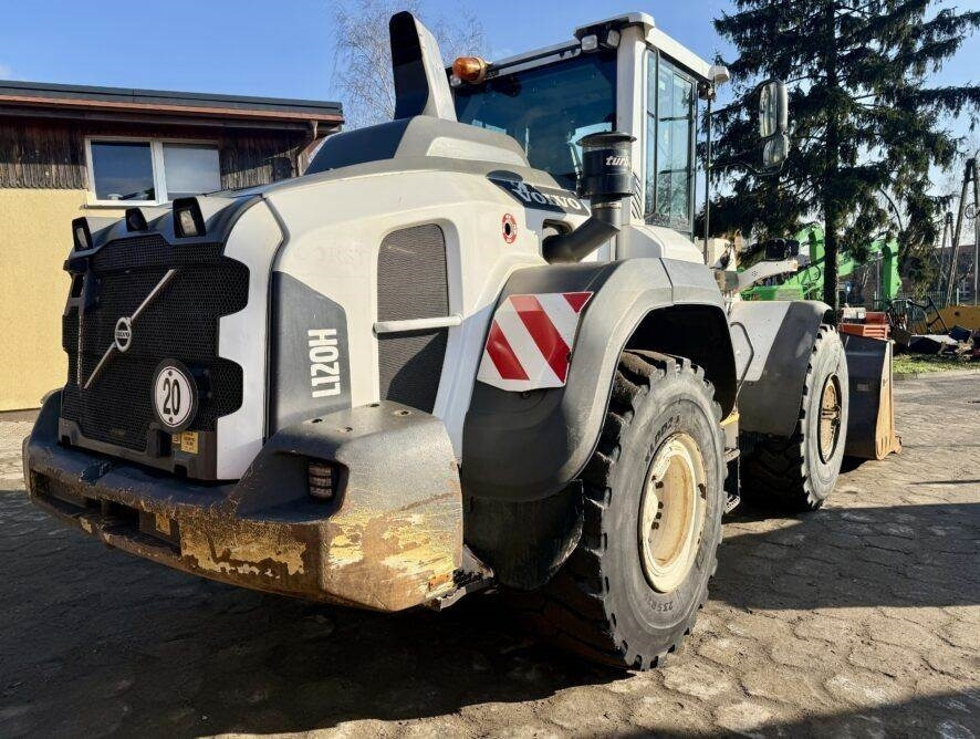 Volvo L120H  - Chargeuse sur pneus: photos 2 Volvo L120H  - Chargeuse sur pneus: photos 2