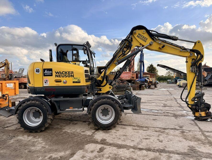 Wacker Neuson EW100 - Pelle sur pneus: photos 1 Wacker Neuson EW100 - Pelle sur pneus: photos 1