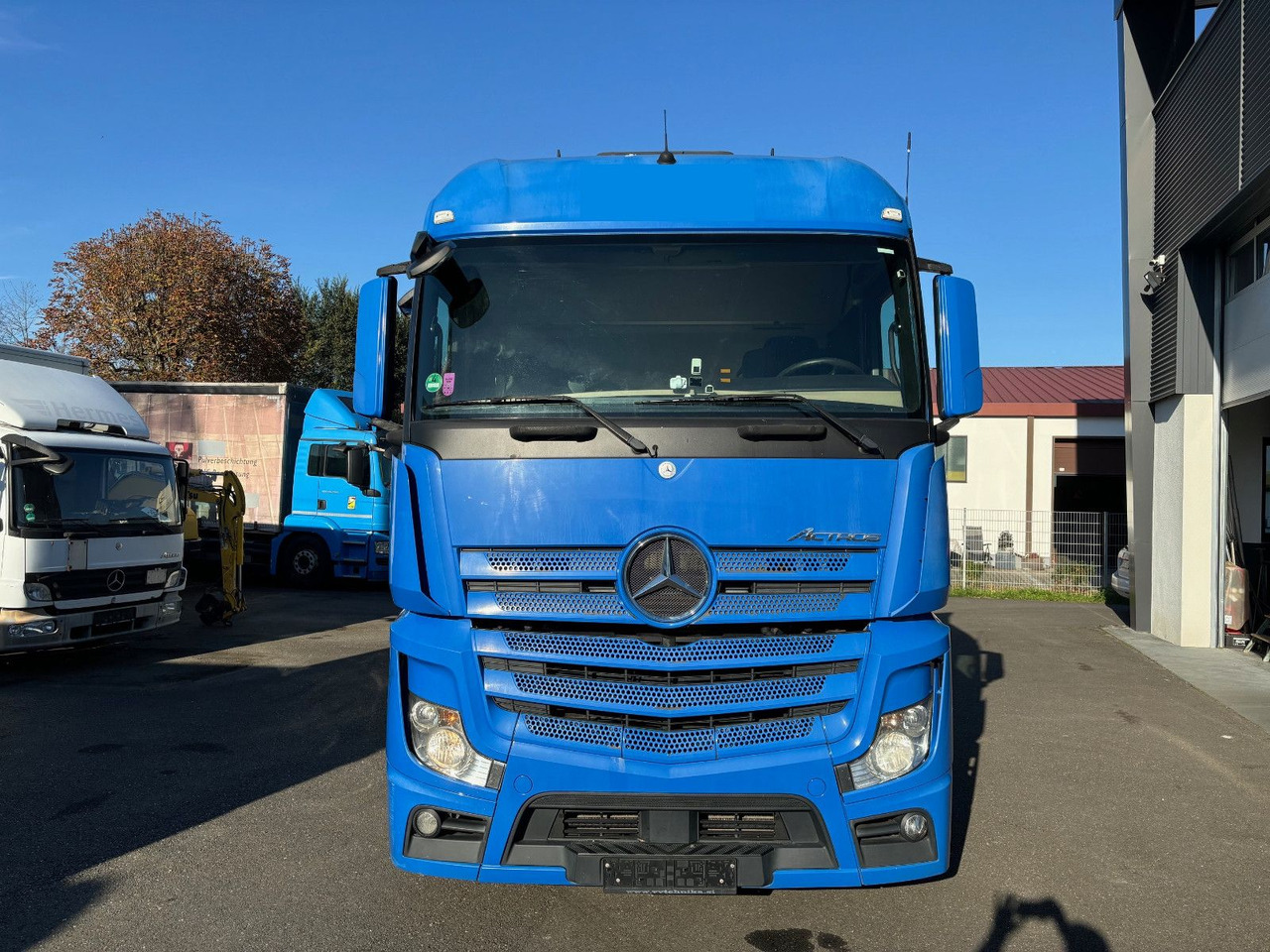 Mercedes-Benz 1836 Mercedes-Benz 1836 1842 - Tracteur routier: photos 4 Mercedes-Benz 1836 Mercedes-Benz 1836 1842 - Tracteur routier: photos 4