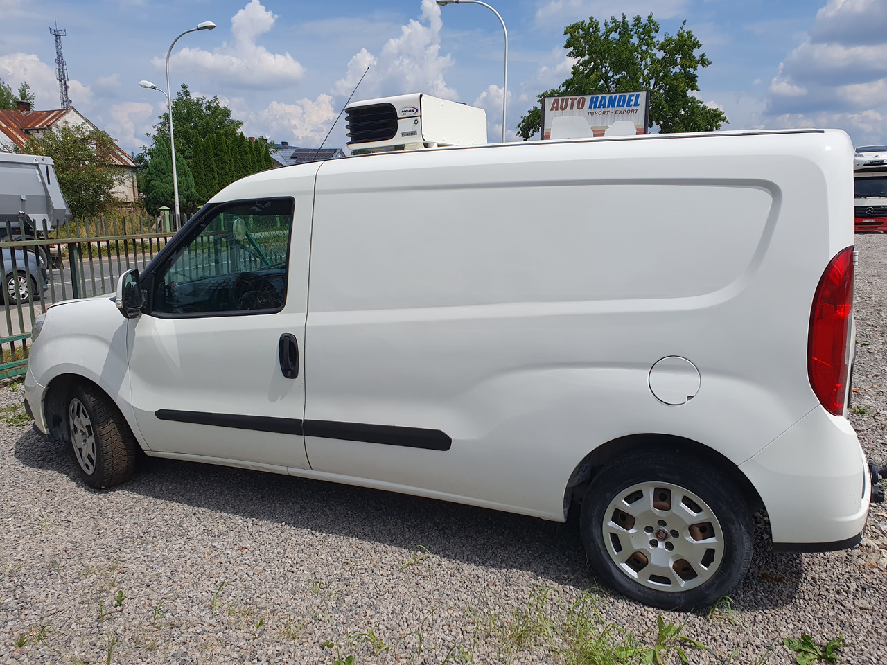 FIAT DOBLO 1.6 LONG CHLODNIA MROZNIA carrier + 230 V KLIMA EURO6 - Utilitaire frigorifique: photos 4 FIAT DOBLO 1.6 LONG CHLODNIA MROZNIA carrier + 230 V KLIMA EURO6 - Utilitaire frigorifique: photos 4