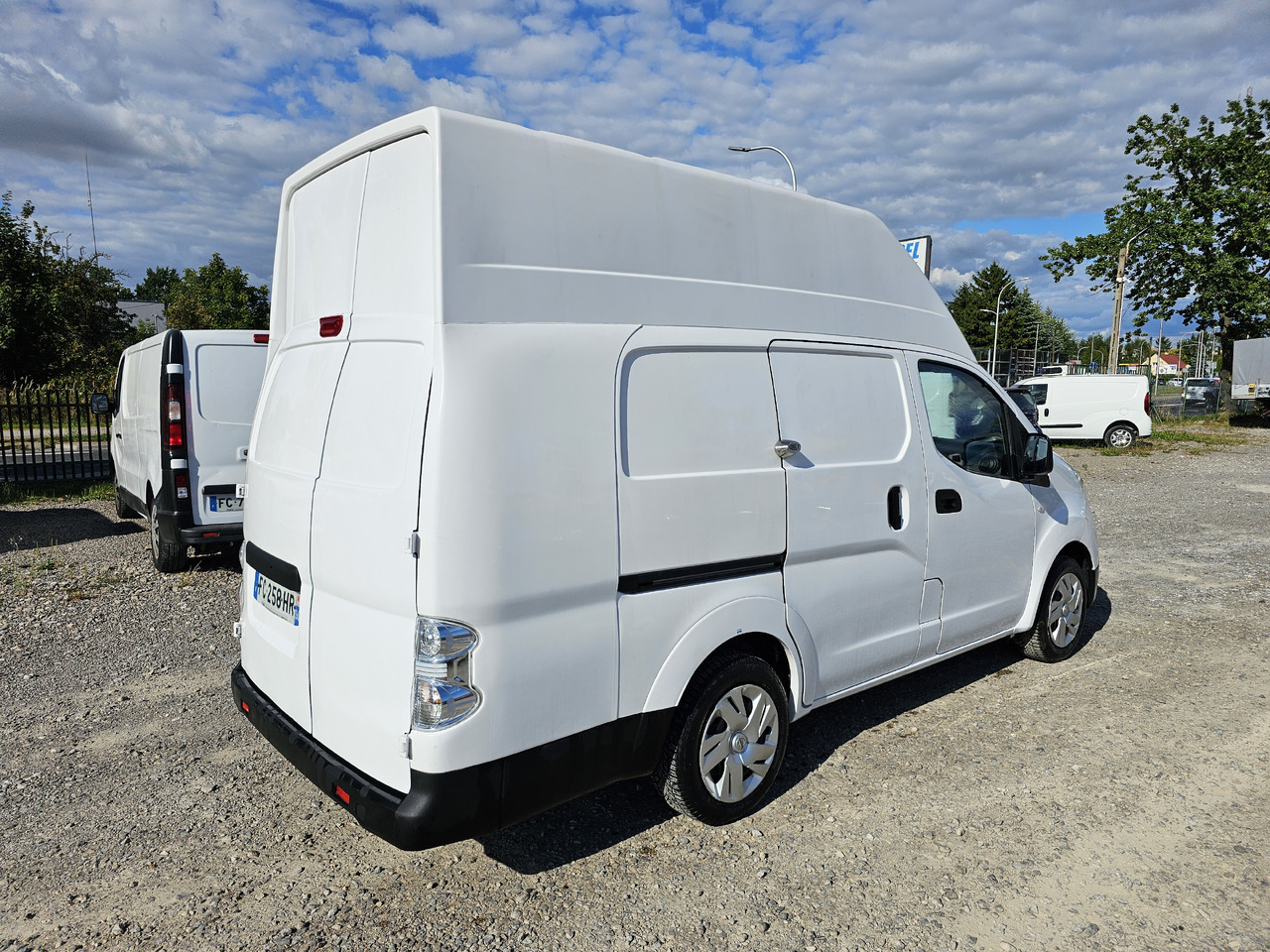 NISSAN E-NV200 ELEKTRYCZNY 40 KV 250 km KLIMA KAMERA - Fourgonnette, Utilitaire électrique: photos 4 NISSAN E-NV200 ELEKTRYCZNY 40 KV 250 km KLIMA KAMERA - Fourgonnette, Utilitaire électrique: photos 4