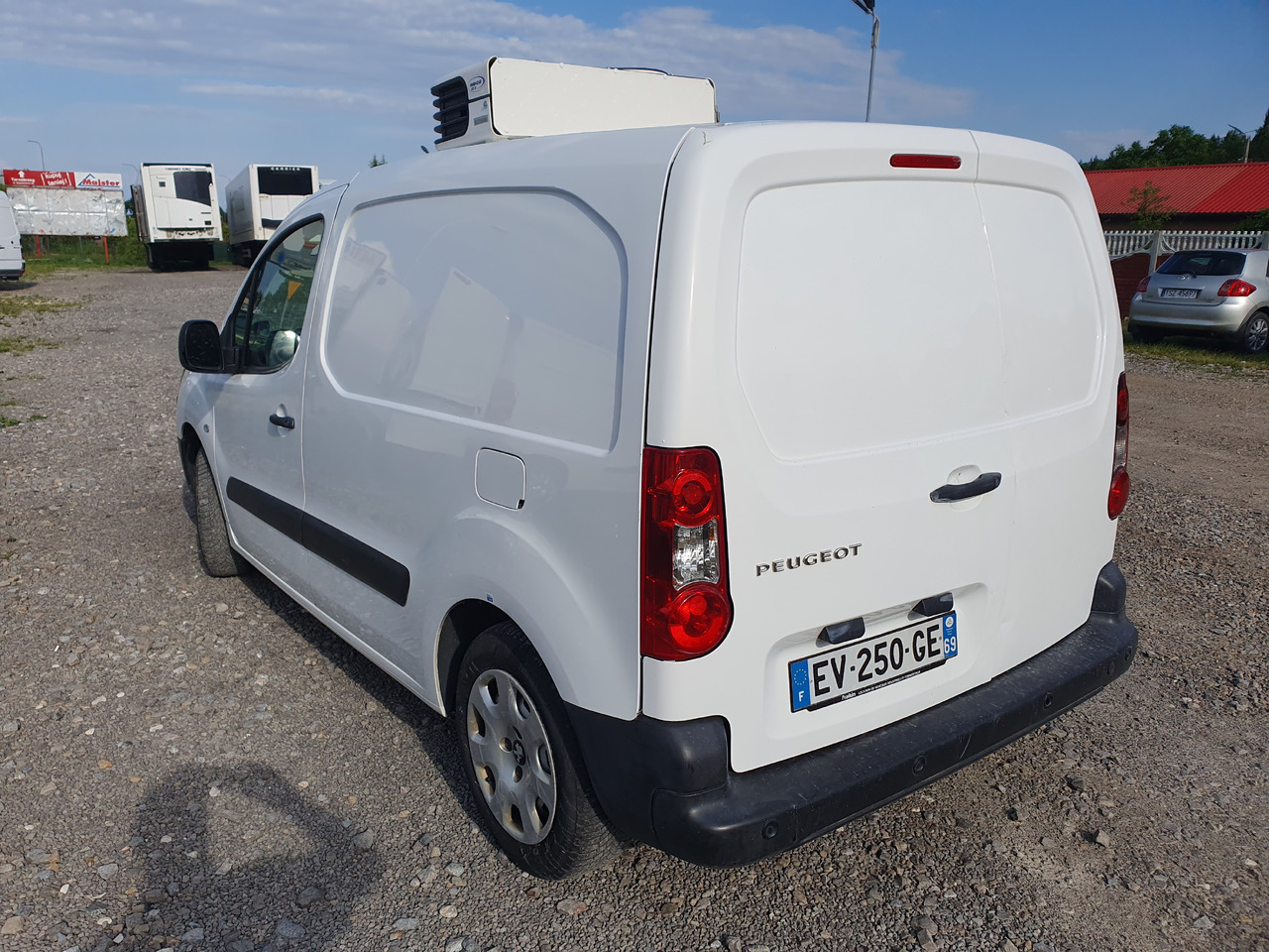 PEUGEOT PARTNER LONG CHLODNIA MROZNIA CARRIER  KLIMA NAVI EURO6 [ Copy ] en leasing occasion PEUGEOT PARTNER LONG CHLODNIA MROZNIA CARRIER  KLIMA NAVI EURO6 [ Copy ]: photos 9