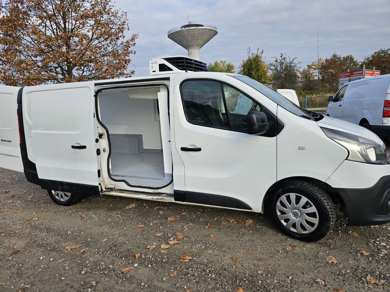 RENAULT TRAFIC MAXI LONG CHLODNIA MROZNIA CARRIER+230V KLIMA NAVI KAMERA EURO6 - Utilitaire frigorifique: photos 4 RENAULT TRAFIC MAXI LONG CHLODNIA MROZNIA CARRIER+230V KLIMA NAVI KAMERA EURO6 - Utilitaire frigorifique: photos 4