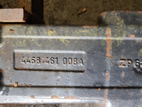 Case 1255 Xl Front Axle Housing, Beam 4448302024, 4468461008, 3229119r1 - Essieu avant pour Machine agricole: photos 4 Case 1255 Xl Front Axle Housing, Beam 4448302024, 4468461008, 3229119r1 - Essieu avant pour Machine agricole: photos 4