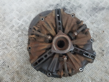 Case 1294, 1394, 1494 Clutch Pressure Plate 1539023c1 - Embrayage et pièces pour Tracteur agricole: photos 2 Case 1294, 1394, 1494 Clutch Pressure Plate 1539023c1 - Embrayage et pièces pour Tracteur agricole: photos 2