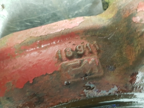 Case 395, 495, 595, 895, 3230, 4210, 4220 Front Axle Swivel Housing Rhs 311567a1 - Essieu avant pour Tracteur agricole: photos 4 Case 395, 495, 595, 895, 3230, 4210, 4220 Front Axle Swivel Housing Rhs 311567a1 - Essieu avant pour Tracteur agricole: photos 4